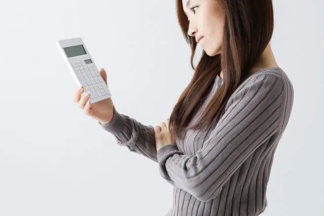 毎月の生活費を抑えよう!かかる費用はどのくらい?